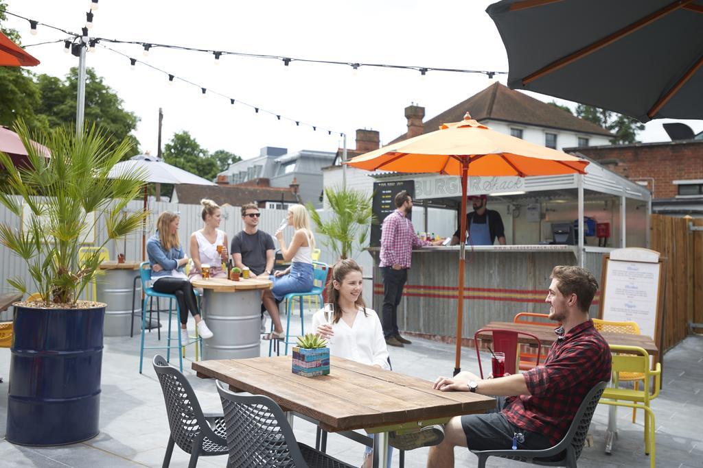 The Bear Esher Exterior photo